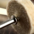 50pcs Polish Wheel Pads 25mm Wool Felt Polishing Buffing Pad Round Wheel+2*Mandrel For Rotary Tool Polishing Grinding Pads