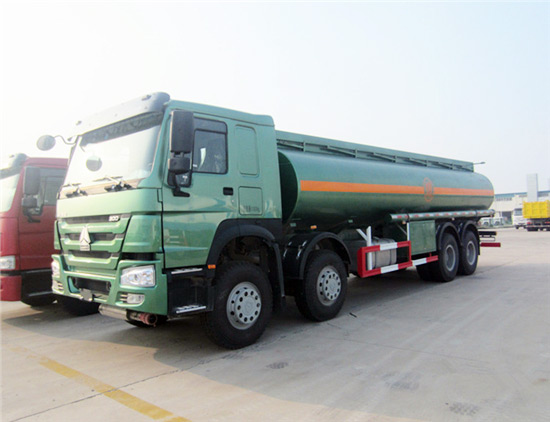 Sinotruk Howo 336Hp Oil Tank Truck ZZ1257N4641W