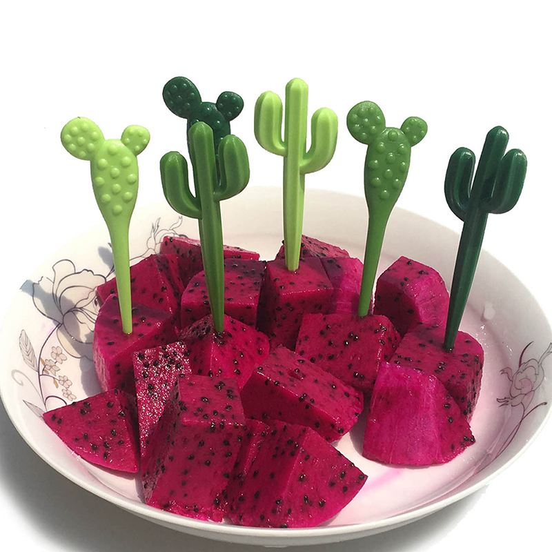 6pcs/pack hot sale Green Cactus Fruit Forks Plastic Toothpick Kids Tableware Fruit Fork Food Picks