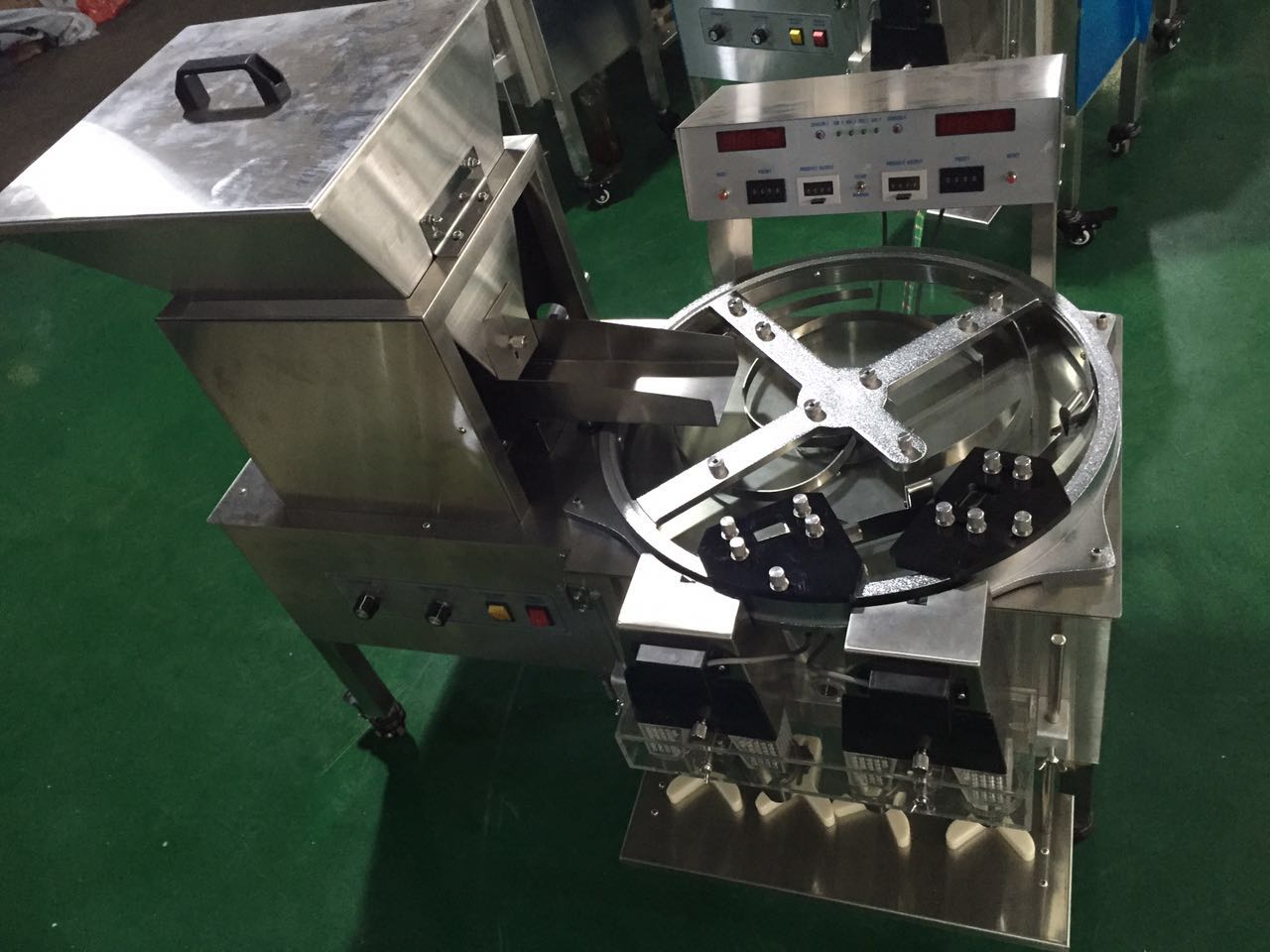 pill and capsule counting machine