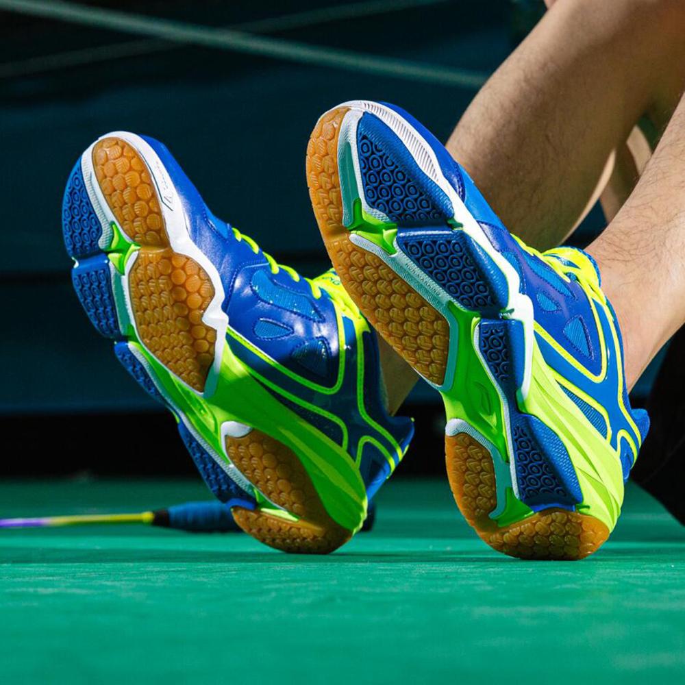 Li-Ning Men STRIKER Badminton Shoes Professional Training Sneakers Comfort Antiskid LiNing li ning Sport Shoes AYTM005