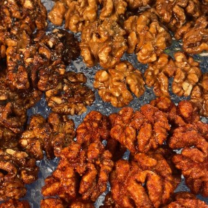 Triple-Flavored Glazed Walnut Kernels