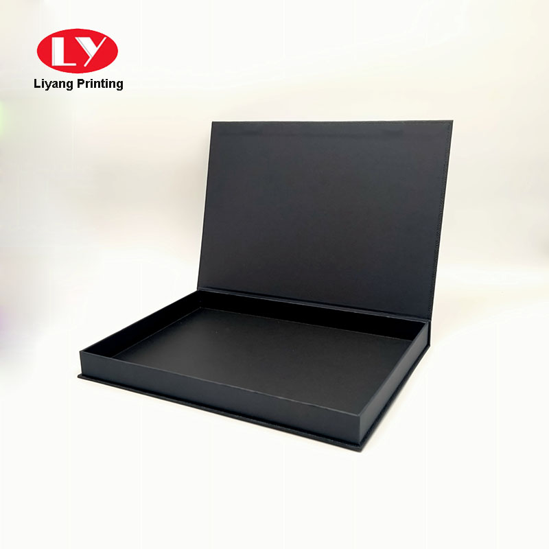 Black Packing Box Jpg