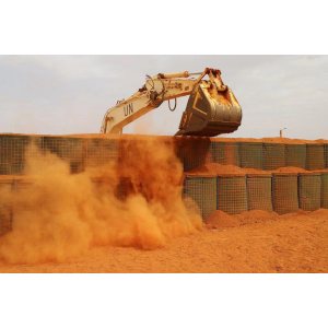 Gabion box for civil engineering