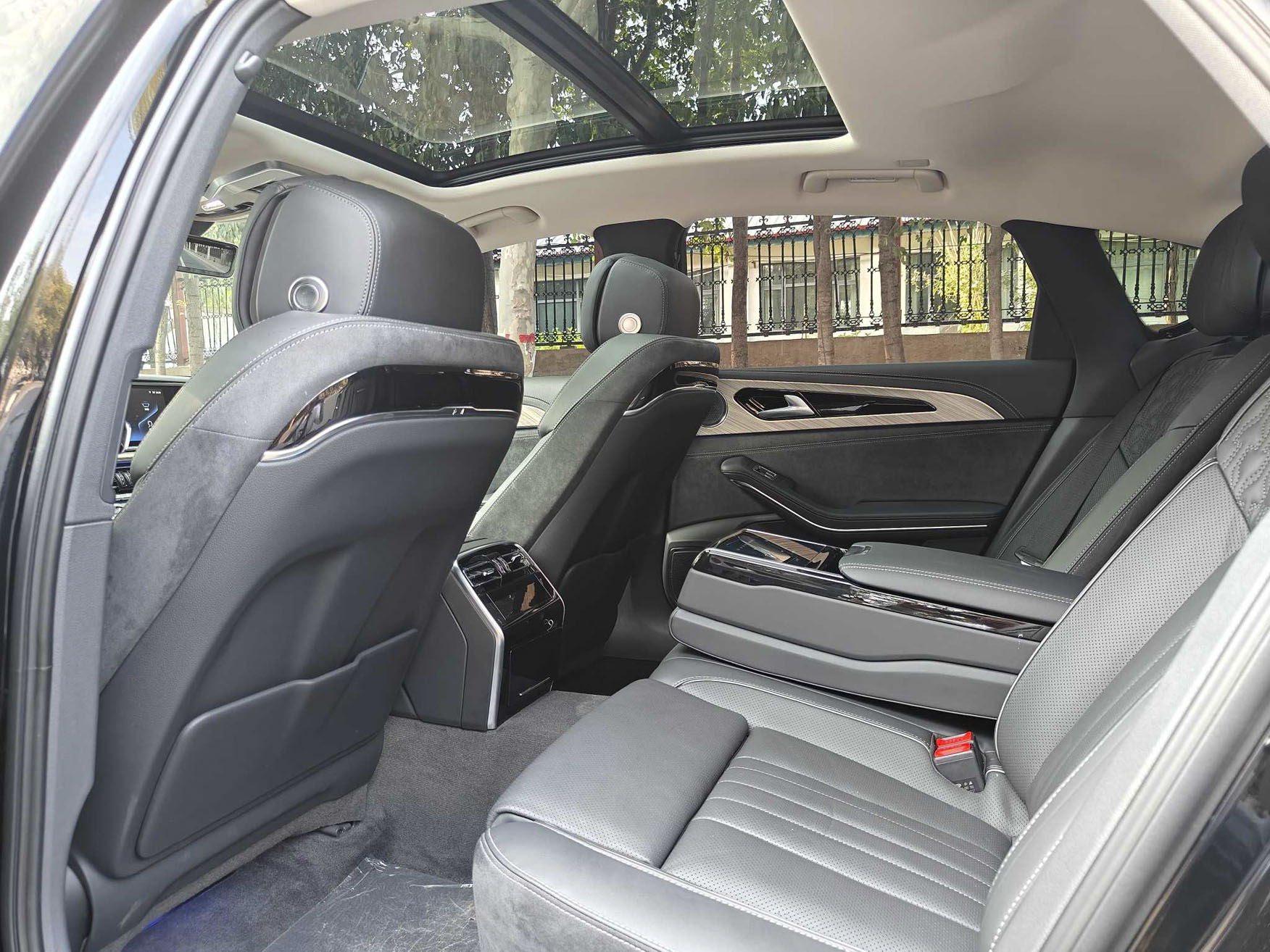 2022 Hongqi H9 2.0T Smart Connected Flagship Edition