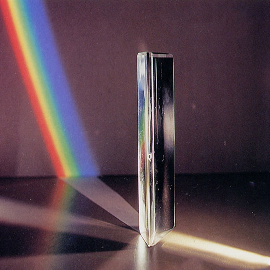 Rainbow prism Optical Glass Right Angle Reflecting Triangular Prism For Teaching Light Spectrum