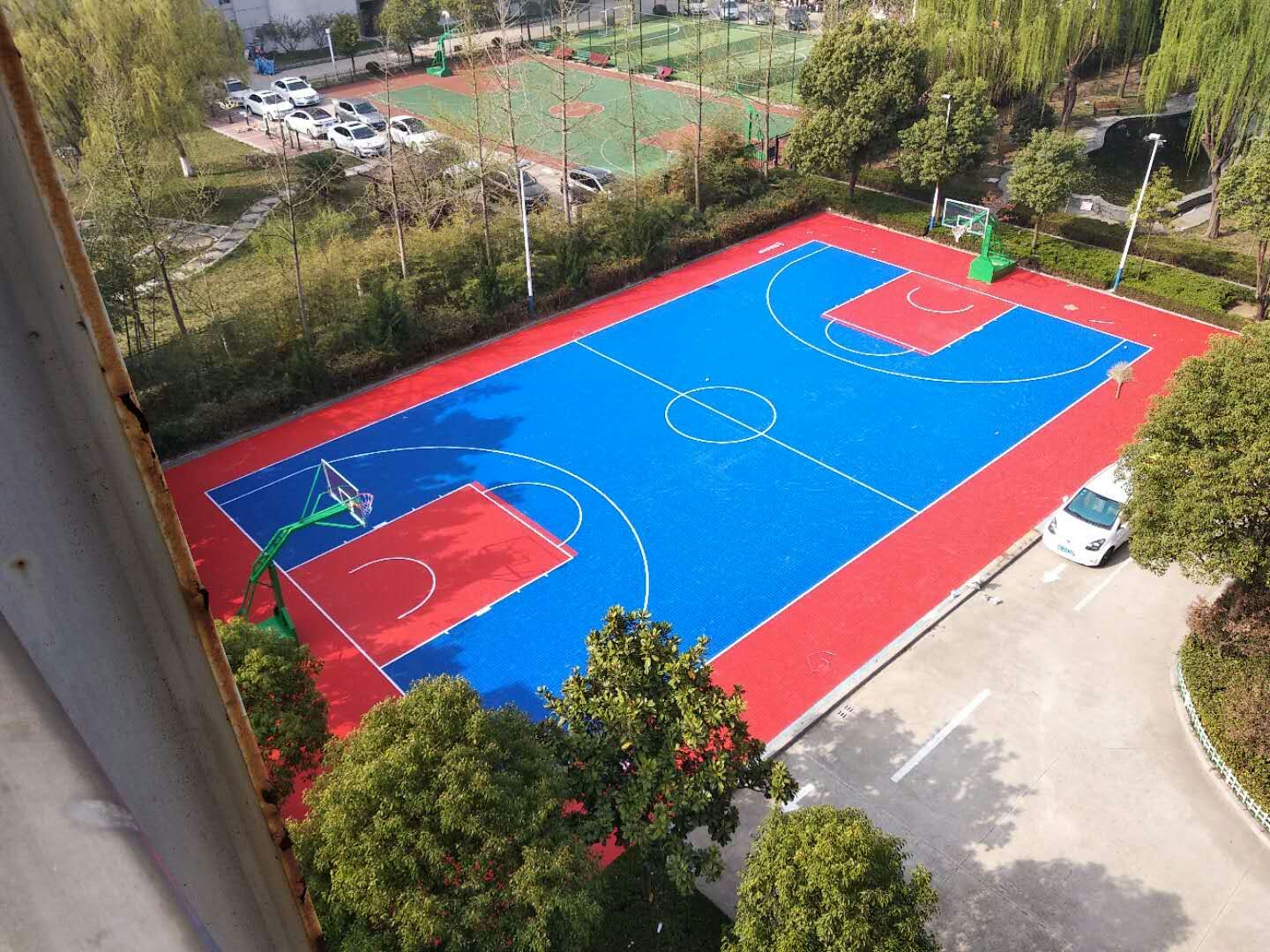 basketball court 