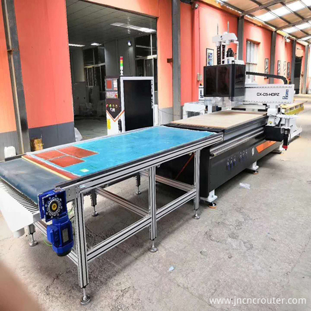 automatic feeding panel processing cnc router automatic feeding panel processing cnc router
