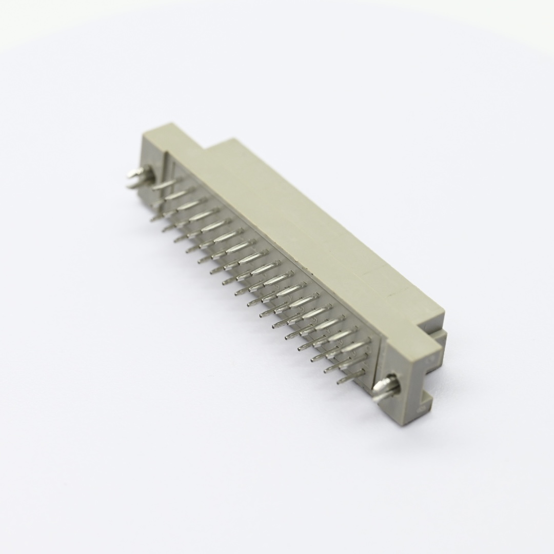DFS-48P-E-F-S0-312+DIN41612 Vertical Female Type Half C Connectors 48 Positions（6）
