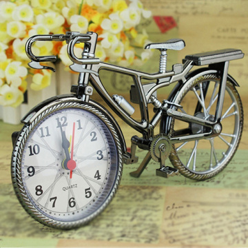 Vintage Arabic Numeral Alarm Clock Retro Bicycle Pattern Creative Desk Table Digital Quartz Clock Home Decoration