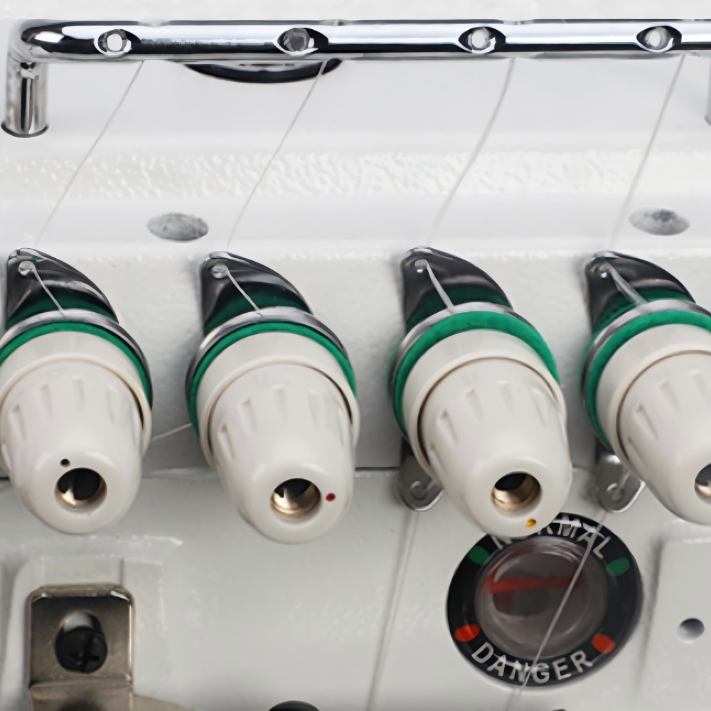 HM-747 High Speed Flat Bed Overlock Sewing Machine Mop Edge Lock Industrial Sewing Machine Fabric 12MM Max. Sewing Thickness (2)(1)