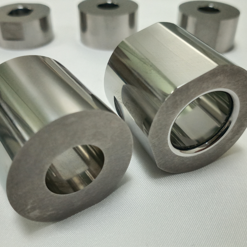 Tungsten steel stretching concave mold