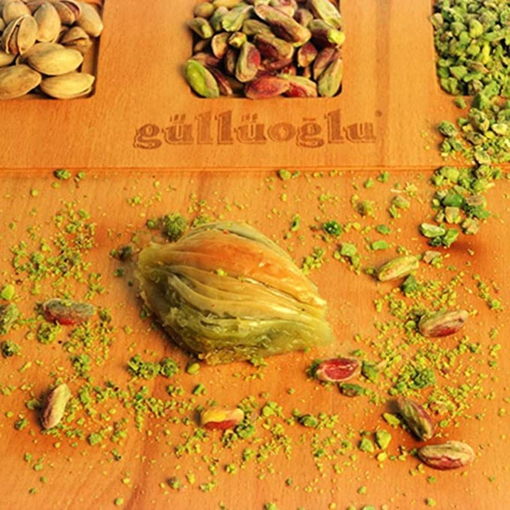 Mussel Shape Baklava (Gulluoglu's most famous) with pistachio 5 pcs 0.55lb-250 gr.