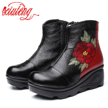 Xiuteng Size 35-40 2020 New Ankle Women's Boots Winter Embroidery Shoes Woman Outdoor Western Flat Heels Female Platform Boot