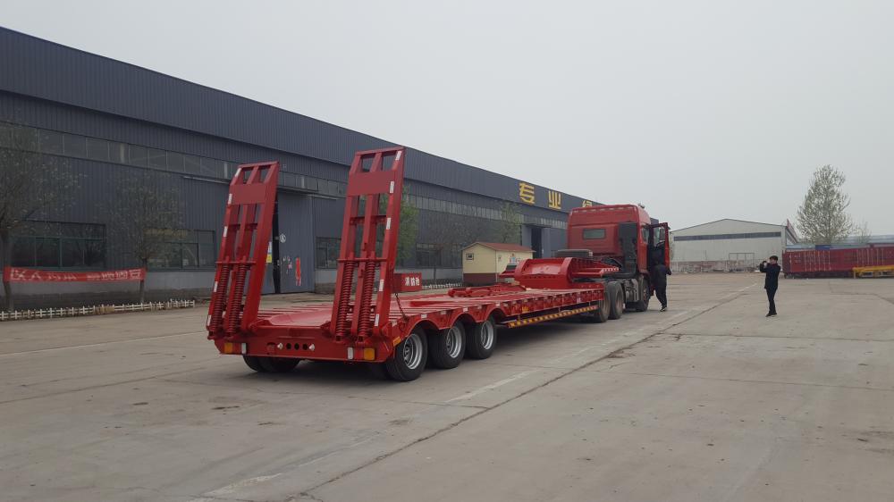 Extendable 3 Axles 60t Low Bed Semi Trailer