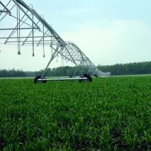 Wide irrigation width, cross-body structure, sprinkler irrigation diameter up to 1200 meters