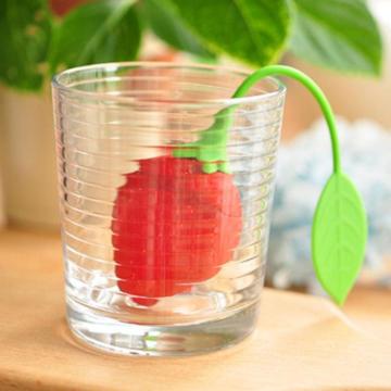 1Pc Red Strawberry Shape Tea Infuser Reuseable Food Safe Silicone Tea Leaf Bag Holder Tea Coffee Herbal Punch Filter Diffuser