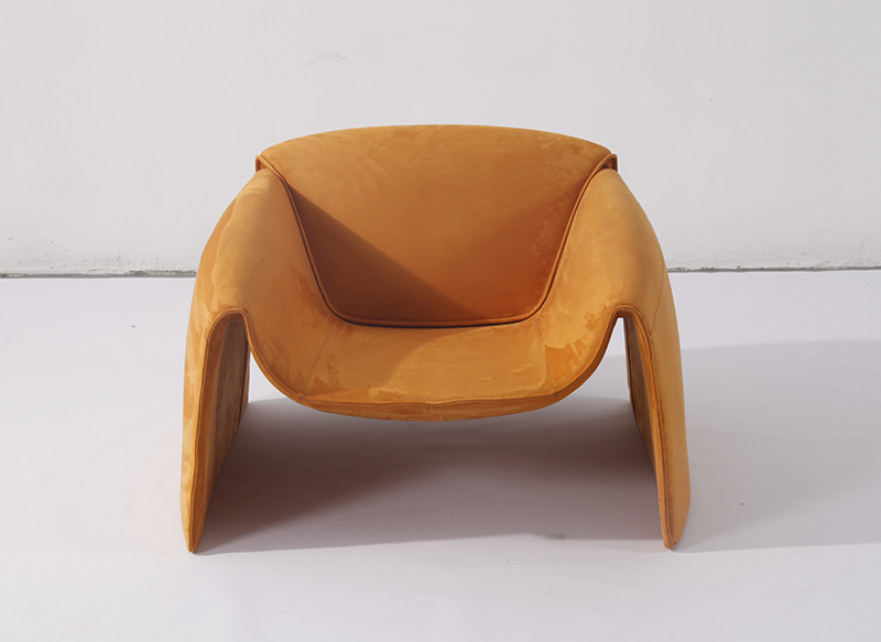 LE_CLUB_ARMCHAIR_RELICA