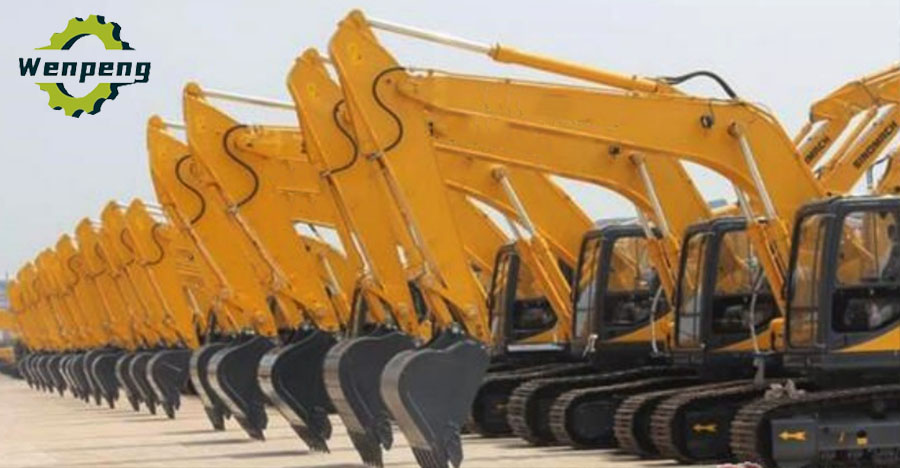 Large Heavy Duty Excavator Photo