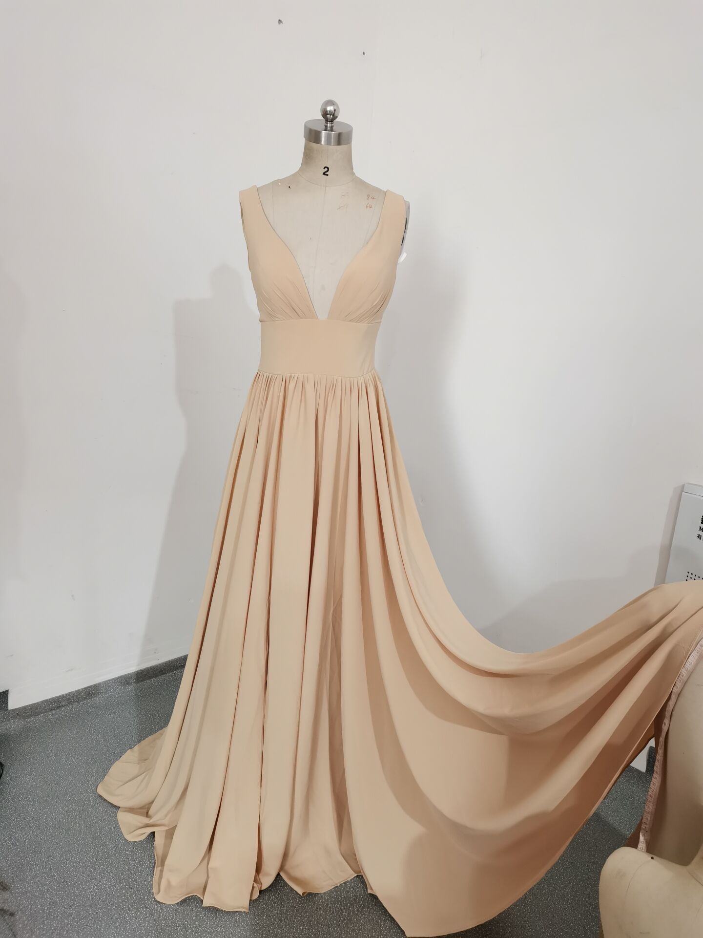 Summer Champagne Bridesmaid Dresses 2020 Sexy V-Neck A-Line Long Maid of Honor Gowns with Split Formal Wedding Guest Dresses