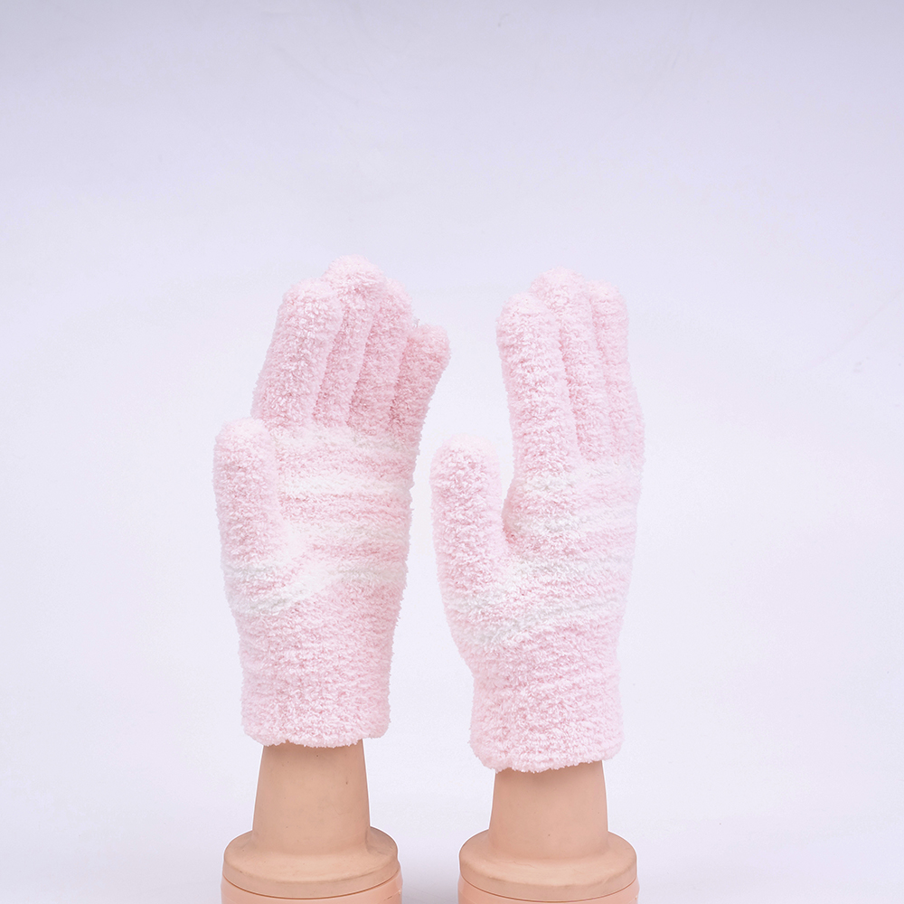 Cf S 0025 Knitted Gloves 2