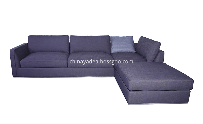 Richad-sofa-in-gray-fabirc