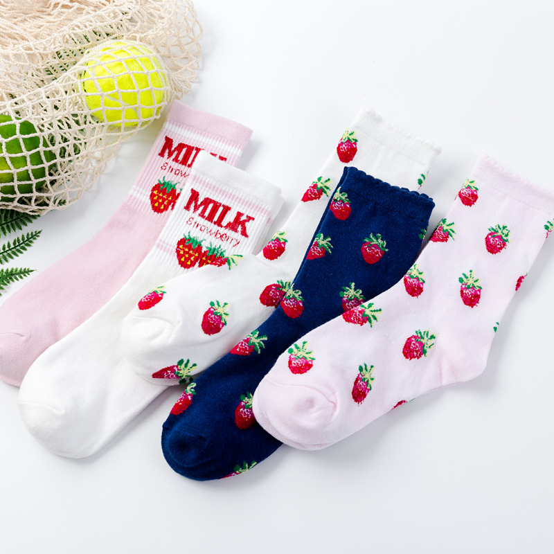Women Socks Strawberry Letter Print Cute Sock Japan Style Pink White Cotton Long Socks for Women Harajuku Hip Hop Skateboard Sox