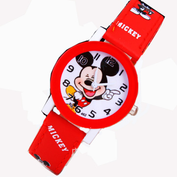 New 2019 Fashion Cool Mickey Cartoon Watch For Children Girls Leather Digital Watches Kids Boys Christmas Gift Wristwatch