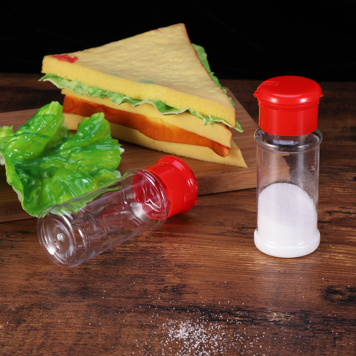 12Pcs Plastic Spice Salt Pepper Shakers Seasoning Jar Can Barbecue Condiment Jar Bottles Cruet Container Kitchen Seasoning