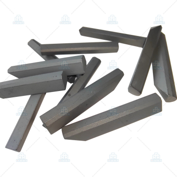 Carbides Attached to Snowmobile`s wear rods