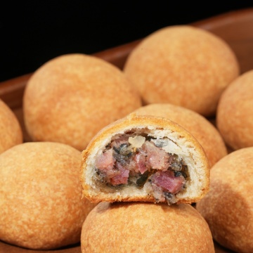 Black Truffle Meat Mooncake for High Tea