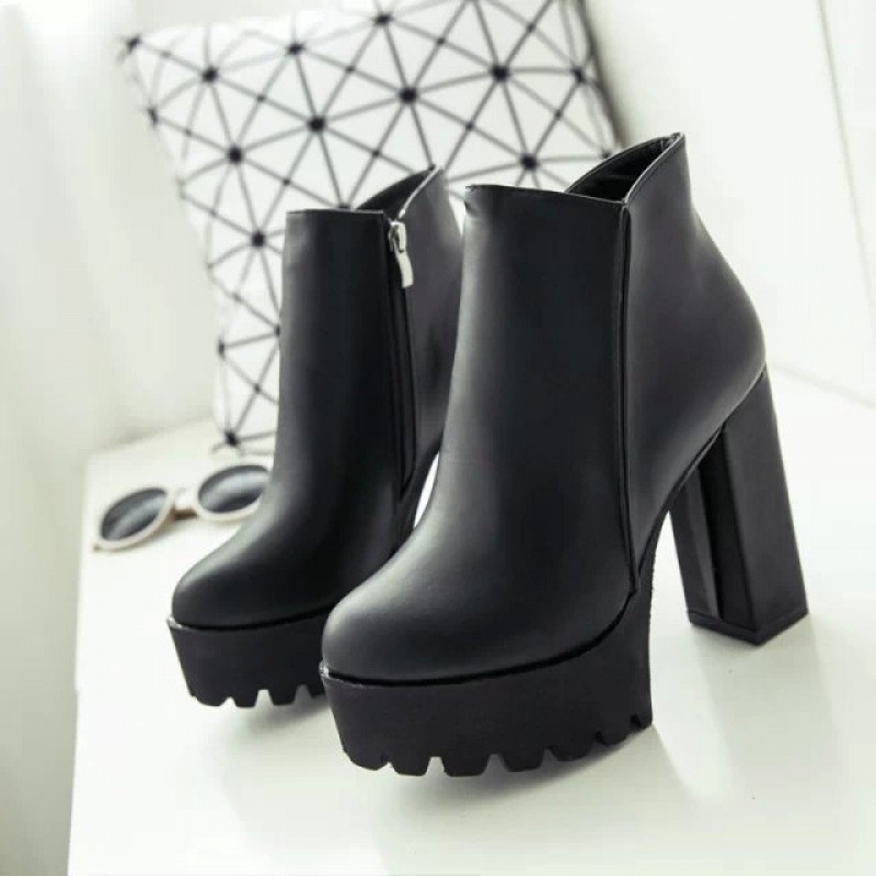 Sexy Ultra High Heels Shoes Woman Female Round Toe Martin Boots Thick Heel Platform Women Shoes Ankle Boots 2020 new