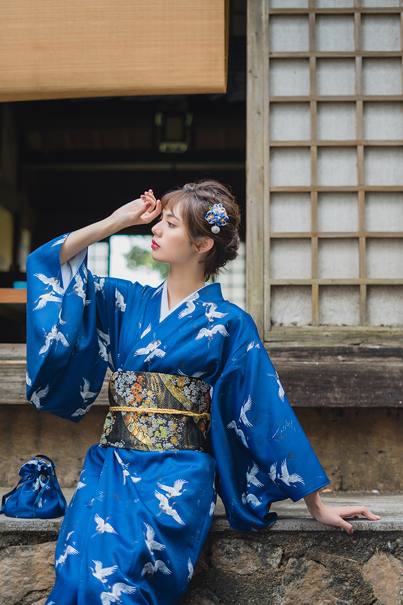 Women's Yukata Traditional Japan Kimono Robe Photography Dress Cosplay Costume Dark Blue Color Crane Prints Vintage Clothing