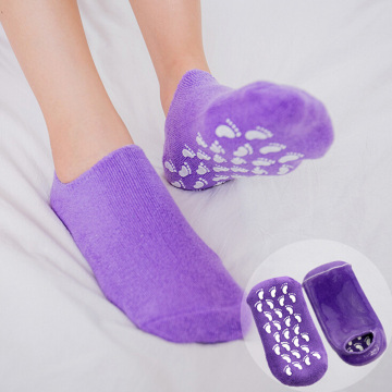 1Pair Hot Whitening Exfoliating Foot Mask Gloves Spa Gel Sock Moisturizing Hand Mask Feet Care Ageless Beauty Silicone Socks