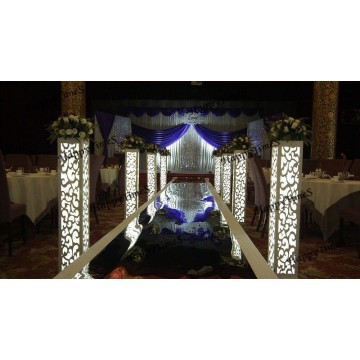 Europe Best Price Luxury Christamas Party Favor Centerpiece Decorations Wedding Party Pillars With Free LED Light Inside