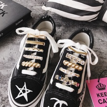 1Pcs Shoelaces Decoration Metal Shoelace Buckle White Pearl Shoe Accessories Shiny Rhinestones Women Shoes Decorative Accessory