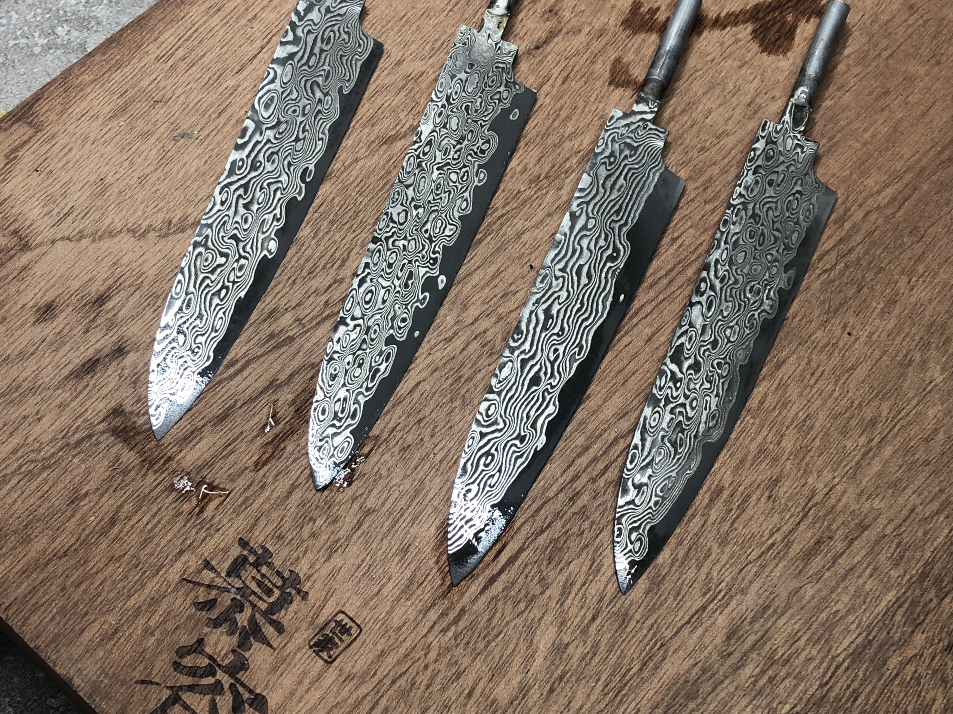 High quality 3.5 " inch sharp stainless steel blank diy handle Damascus steel blade handmade Knife Billet Material Tool Parts