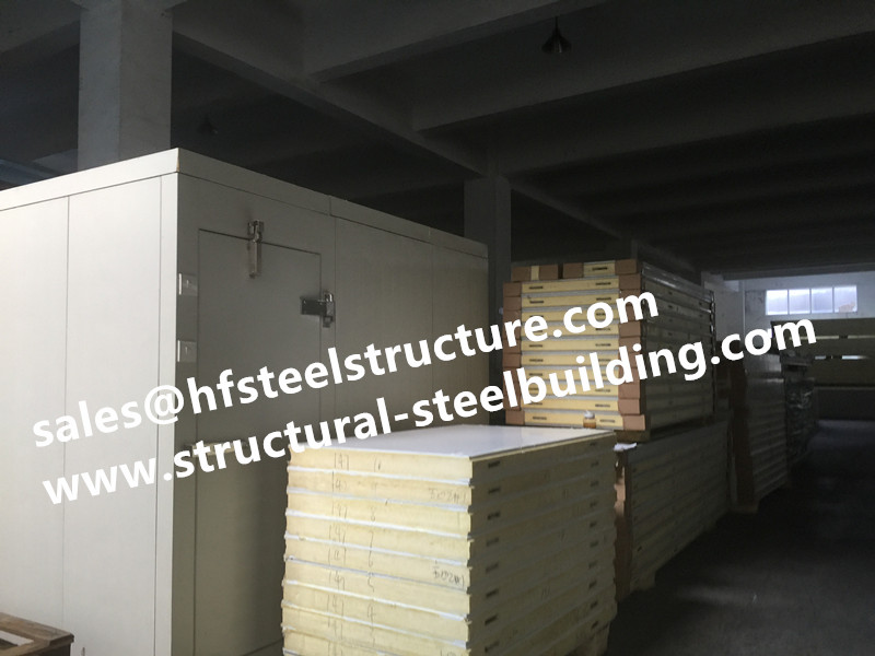 Prefabricated cold storage in PU sandwich panels for food
