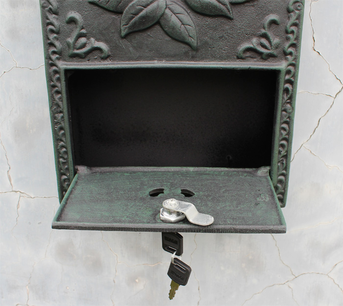 Antique Mailbox Wall Cast Aluminum Flower Decorative Mail Box Dark Green Metal Lockable Antique Home Postal Post Letter Box