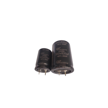 Compact high-voltage horn type electrolytic capacitor