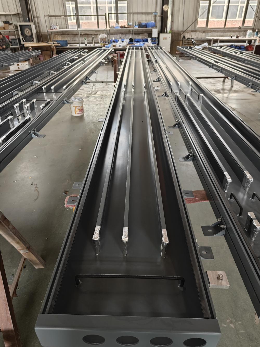 Hv Trunking