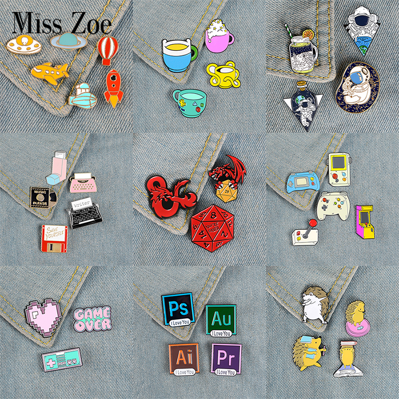 3~6pcs/set Game Girl Enamel Pins Video Game Software Custom Mug Brooches Bag Clothes Lapel Pin Badge Cartoon Animal Jewelry Gift