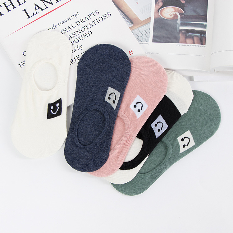 Smile face Invisible Short Woman Sweat summer comfortable cotton girl boat socks ankle low female hosiery 1pair=2pcs ws166