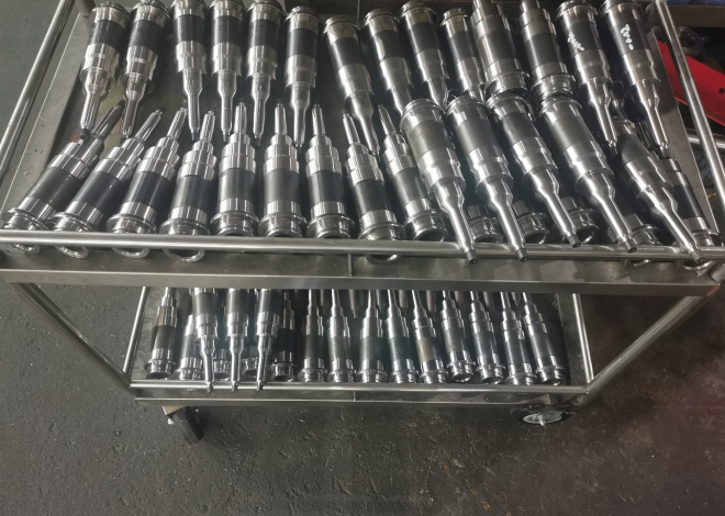 preform mold detail7