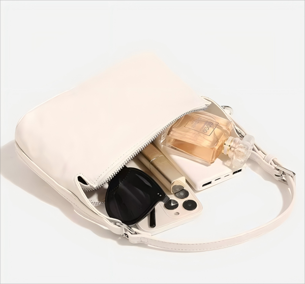 Stylish Ladies' Handbag in Summer Wax Leather