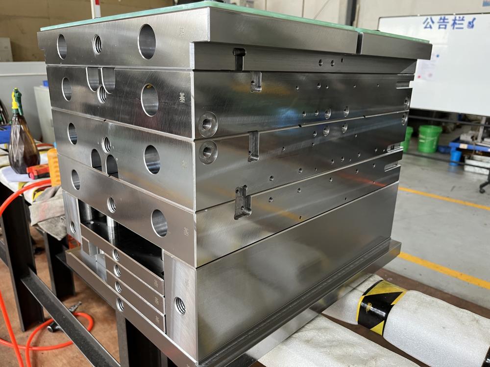 Customized Plastic Mold Base 7