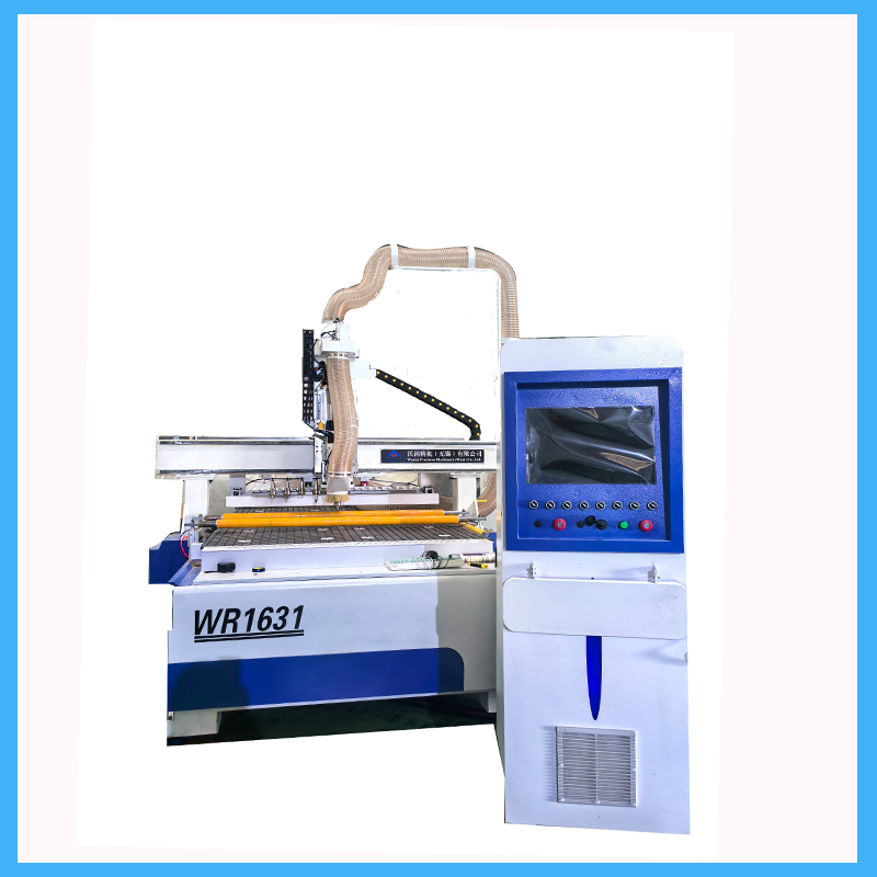 Plywood Cutting Machine