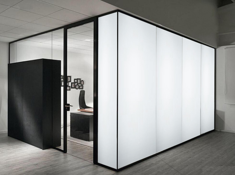 Privacy Glass For Modern Office
