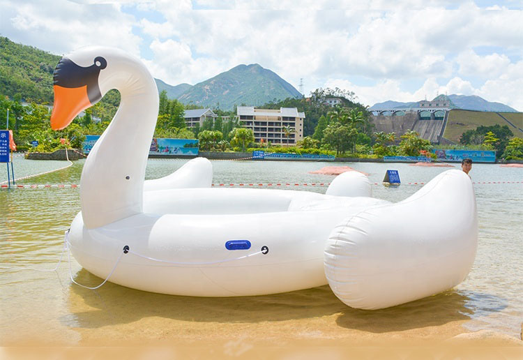 inflatable float