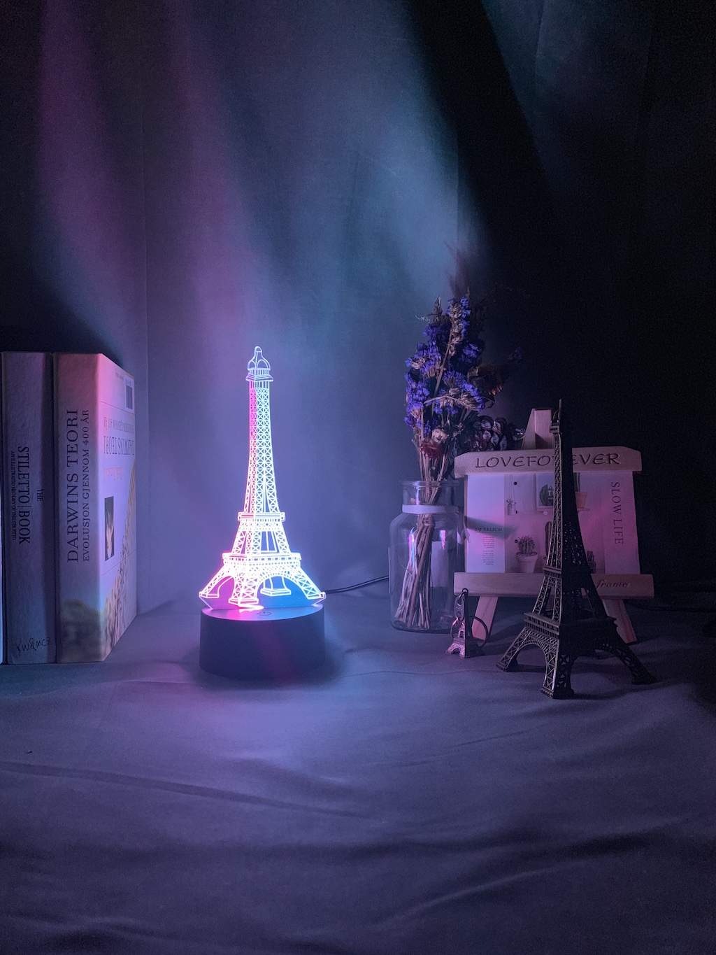 Double Color 3d Illusion Night Light Eiffel Tower for Home Decoration Nightlight Led Touch Sensor Hit Color Girl Night Lamp Gift